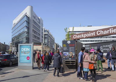 Checkpoint Charlie in der Friedrichstrae (2016)