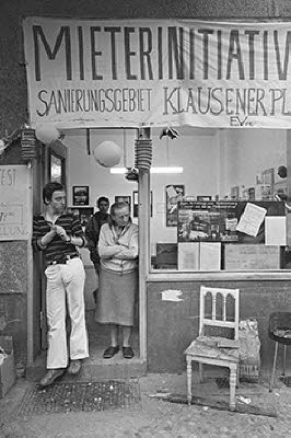 Fotoaustellung im Mieterladen in der Nehringstraße (1978)