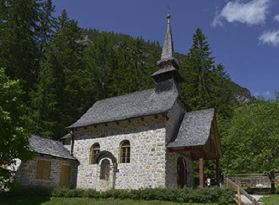 Kapelle am Pragser Wildsee