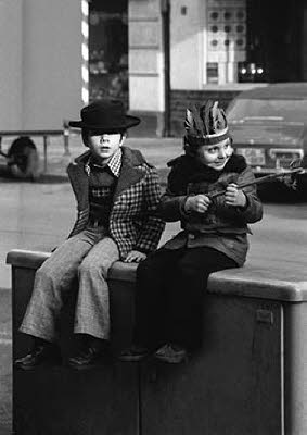 Verkleidete Jungs in Charlottenburg (1977)
